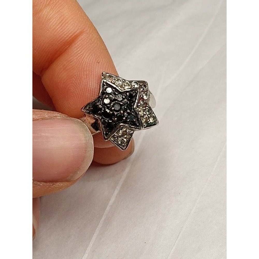 Size 6.25 Silver Tone Star‎ Shape Ring -DISCOLORATION